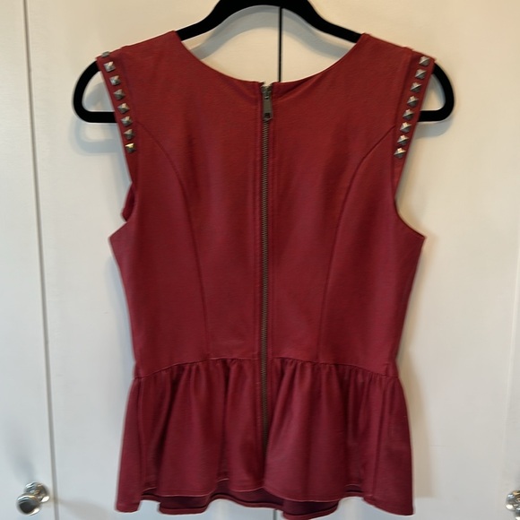 Guess Red Faux Leather Top Medium - Picture 3 of 6